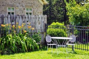 Gartenpflege im Alter - Der seniorengerechte Hausgarten