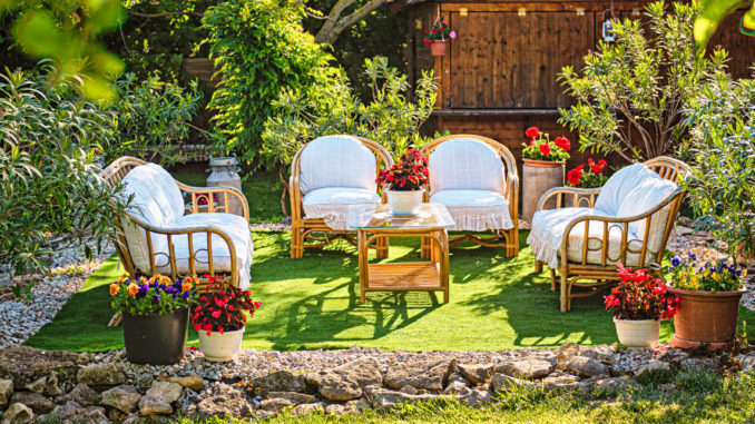 Gemütliche Sitzgruppe im Garten