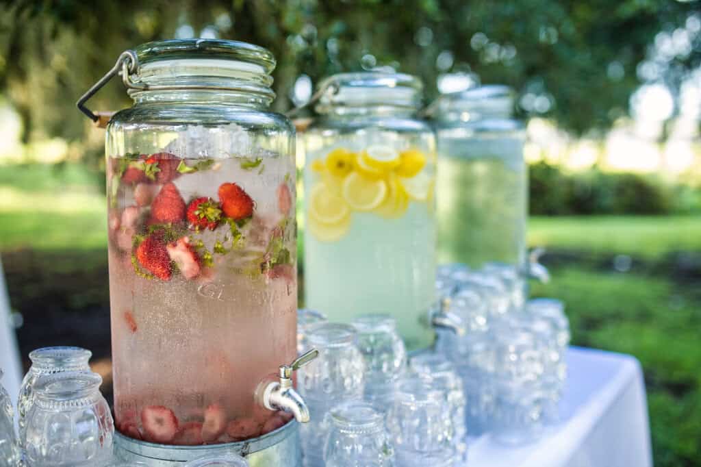 Getränke zur Gartenhochzeit 