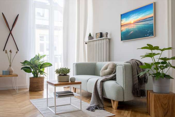 Poster mit schöner Meereslandschaft im Wohnzimmer