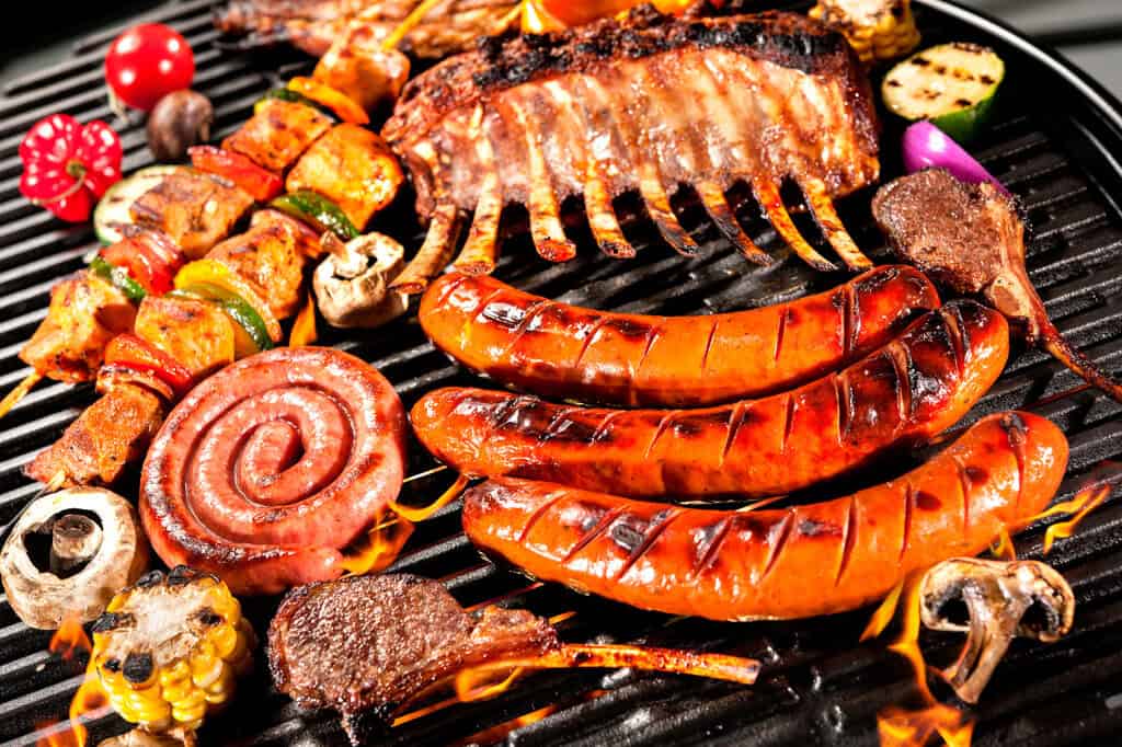 10 Tipps für den perfekten Grillabend mit Freunden Grillgut