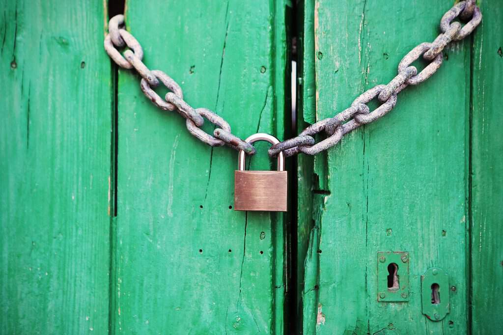 Einbruchschutz 🔒 Den Garten einbruchsicher machen Vorhängeschloss