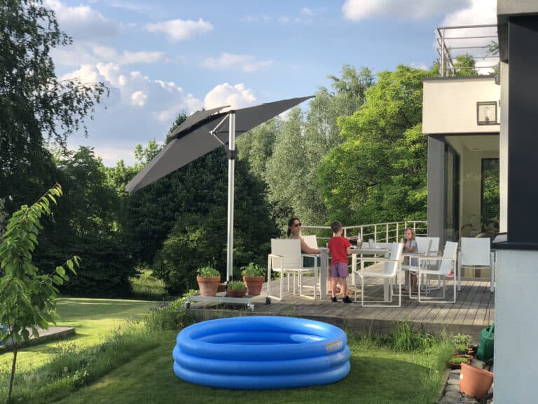 Sonnenschirme im Garten: So wird aus einem Sitzplatz ein geschützter Lieblingsort Sonnenschirm im Garten